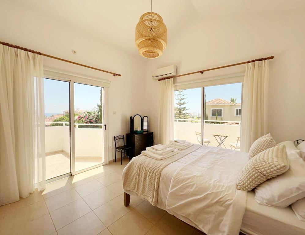 Villa Tamara With Private Pool Peyia Exterior photo